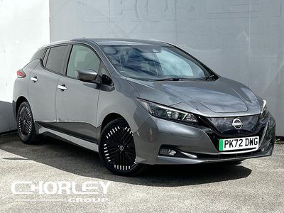 Begagnad Nissan Leaf N-Connecta 110 kW (150 HK) 2022 Grå Halvkombi