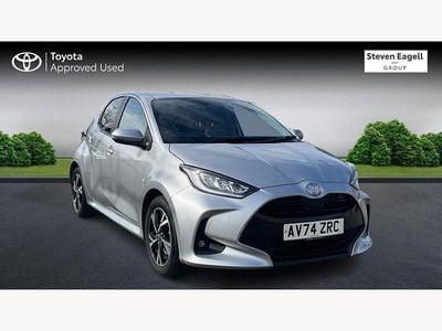 Used Toyota Yaris Hybrid Design 2024 Silver Hatchback