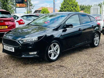 Used Ford Focus Zetec 120 HP (88 kW) 2015 Black Hatchback