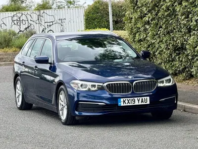 Begagnad BMW 520 Advantage 190 HK (139 kW) 2019 Blå Kombi