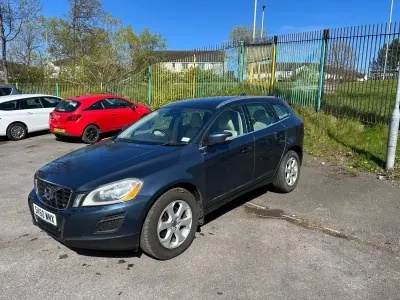 Second-hand Volvo XC60 SE Lux 205 CP (150 kW) 2010 Albastru SUV