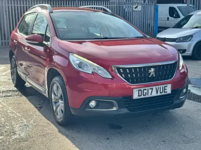 Begagnad Peugeot 2008 Active 2017 Röd SUV