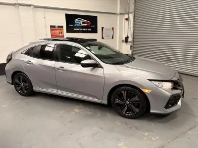 Used Honda Civic EX 129 HP (94 kW) 2018 Silver Hatchback