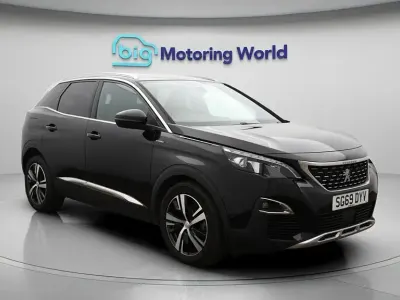 Second-hand Peugeot 3008 GT-line 130 CP (95 kW) 2019 Negru SUV