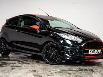 Używany Ford Fiesta Zetec 140 KM (102 kW) 2016 Czarny Hatchback
