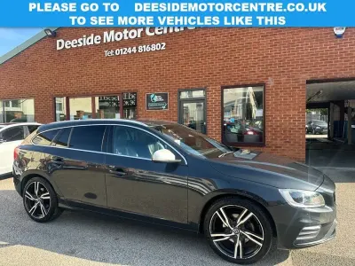 Used Volvo V60 R-Design 150 HP (110 kW) 2017 Grey Estate