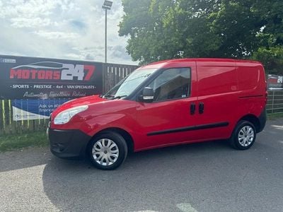 Used Fiat Doblò 90 HP (66 kW) 2013 Red MPV