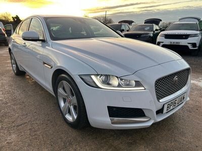 Jaguar XF