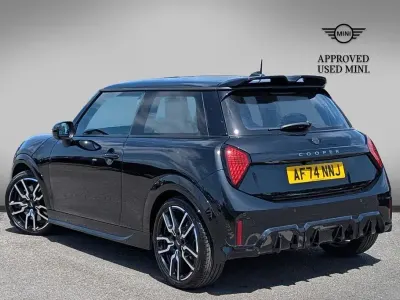 Used Mini Cooper Level 1 2024 Black Hatchback
