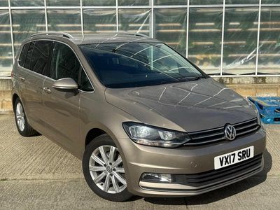 Usado VW Touran SEL 150 HP (110 kW) 2017 Bege Monovolume
