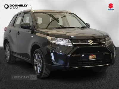 Gebraucht Suzuki Vitara 129 PS (94 kW) 2025 Schwarz SUV