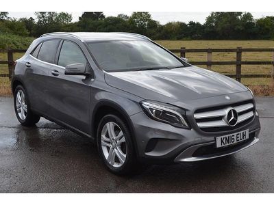 Mercedes GLA200