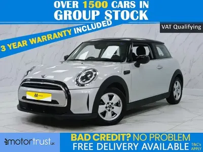 Używany Mini Cooper Classic 136 KM (100 kW) 2022 Srebrny Hatchback