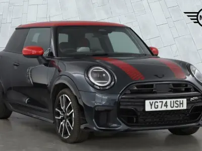 Begagnad Mini Cooper Hatch 154 HK (113 kW) 2024 Grå Halvkombi