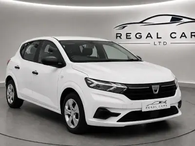 Used Dacia Sandero Essentiel 101 HP (74 kW) 2022 White Hatchback