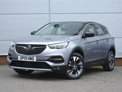 Used Vauxhall Grandland X Sport 130 HP (95 kW) 2019 Quartz grey SUV
