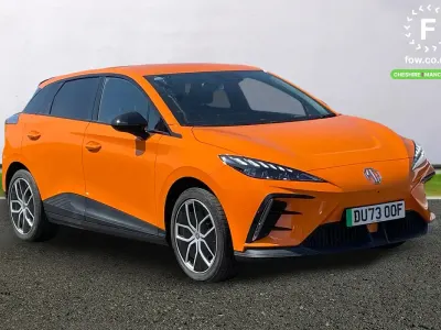 Used MG MG4 EV Trophy 150 kW (204 HP) 2023 Orange Hatchback