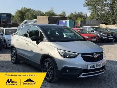 Used Vauxhall Crossland X Elite 99 HP (72 kW) 2018 Silver SUV