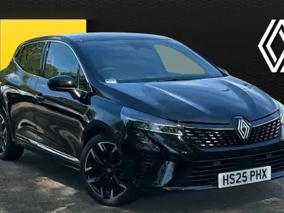 Used Renault Clio Techno 90 HP (66 kW) 2025 Black Hatchback