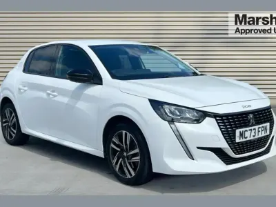 Used Peugeot 208 Allure+ 101 HP (74 kW) 2023 White Hatchback