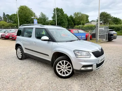 Used Skoda Yeti SE 110 HP (80 kW) 2014 Silver SUV