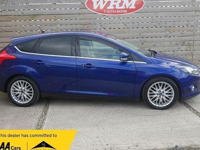 Used Ford Focus Zetec 100 HP (73 kW) 2014 Blue Hatchback
