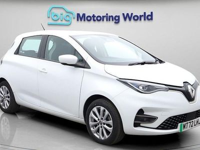 White Used 2022 Renault Zoe Version S Hatchback | £10,100 (Fair price)