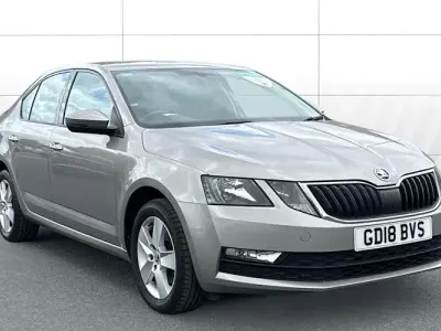 Używany Skoda Octavia SE 116 KM (85 kW) 2018 Beżowy Hatchback