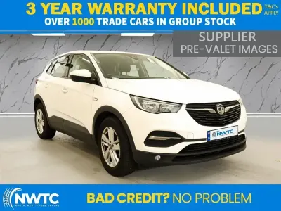 Used Vauxhall Grandland X S 130 HP (95 kW) 2018 White SUV