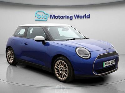 Usado Mini Cooper SE Exclusive 2024 Azul Utilitario