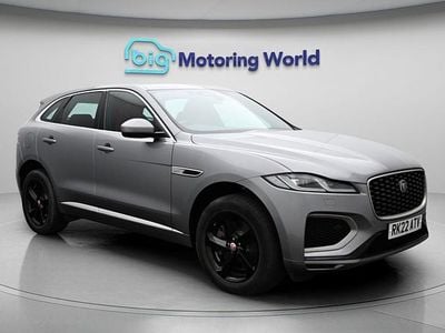 Begagnad Jaguar F-Pace R-Dynamic 404 HK (297 kW) 2022 Grå SUV