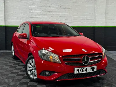 Used Mercedes A180 SE 2014 Red Hatchback