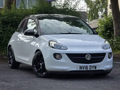 Used Vauxhall Adam 70 HP (51 kW) 2016 White Hatchback