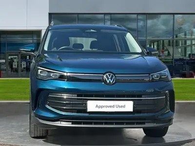 Usado VW Tiguan Match 150 HP (110 kW) 2024 Azul SUV