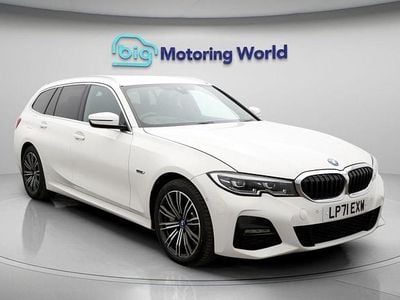 Used BMW 330e M Sport 292 HP (214 kW) 2022 White Estate
