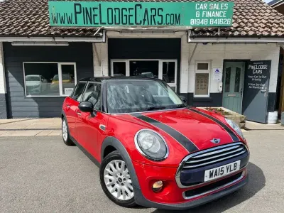 Used Mini Cooper Hatch 136 HP (100 kW) 2015 Red Hatchback