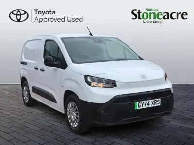 Used Toyota Proace 50 kW (68 HP) 2024 White MPV