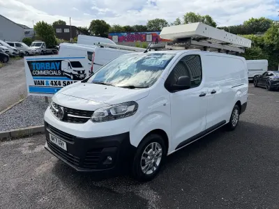 Used Vauxhall Vivaro 100 HP (73 kW) 2021 White MPV