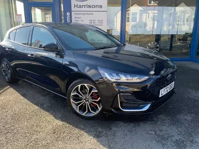 Used Ford Focus ST-Line 125 HP (91 kW) 2023 Black Hatchback