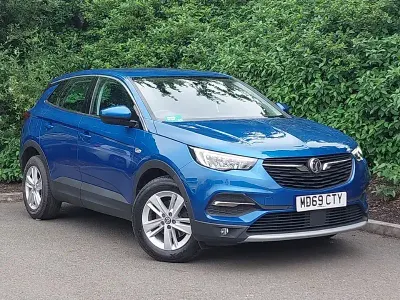 Used Vauxhall Grandland X Business Edition 130 HP (95 kW) 2020 Blue SUV