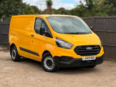 Used Ford Transit Custom 130 HP (95 kW) 2019 Yellow Van