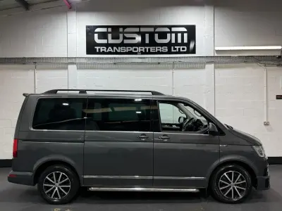 Usado VW Caravelle Executive 204 HP (150 kW) 2016 Cinzento Van