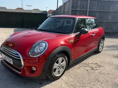 Used Mini ONE Hatch 102 HP (75 kW) 2017 Hatchback