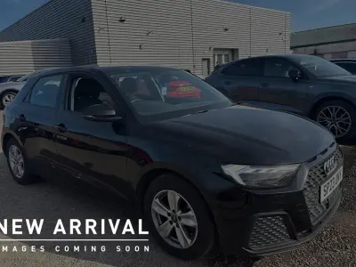 Usado Audi A1 Design 108 CV (79 kW) 2023 Negro SUV