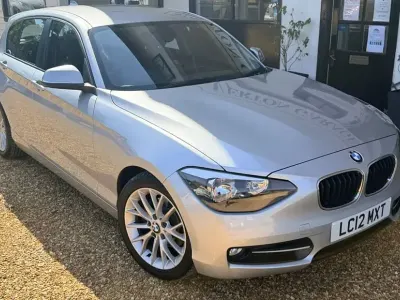 Used BMW 118 Sport Line 170 HP (125 kW) 2012 Silver Hatchback