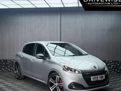 Used Peugeot 208 GT-line 100 HP (73 kW) 2018 Silver Hatchback