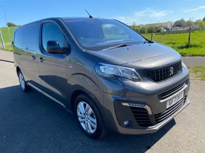 Second-hand Peugeot Expert Premium 145 CP (106 kW) 2021 Gri Van