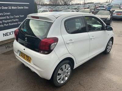 Used Peugeot 108 Active 68 HP (50 kW) 2015 White Hatchback