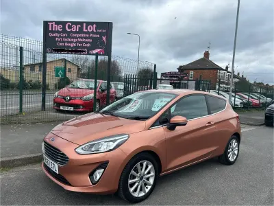 Used Ford Fiesta Titanium 120 HP (88 kW) 2017 Bronze Hatchback