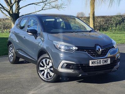 Used Renault Captur Play 90 HP (66 kW) 2018 Blue/black SUV